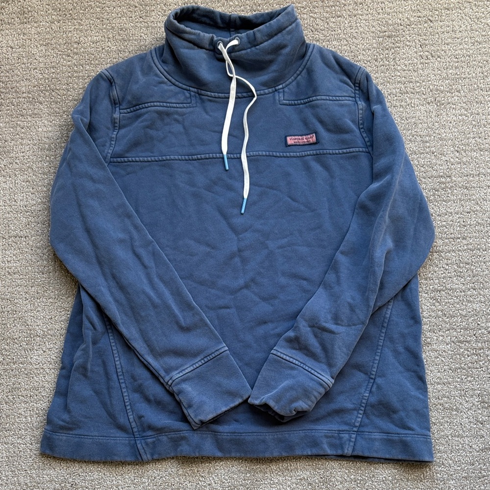 Women’s Vineyard Vines vintage blue lightweight cowl neck Shep Shirt.